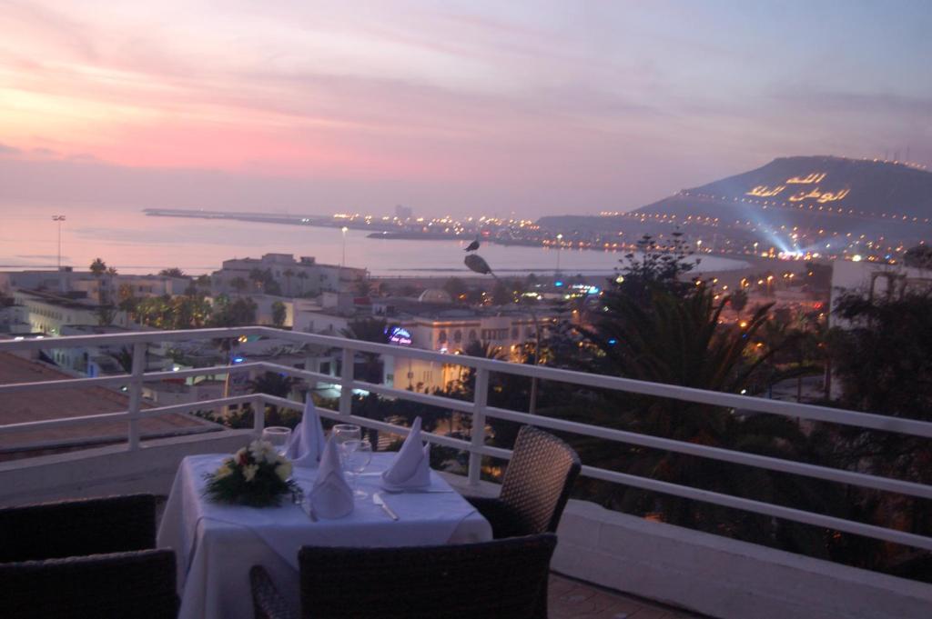 Anezi Tower Hotel Agadir Exterior photo